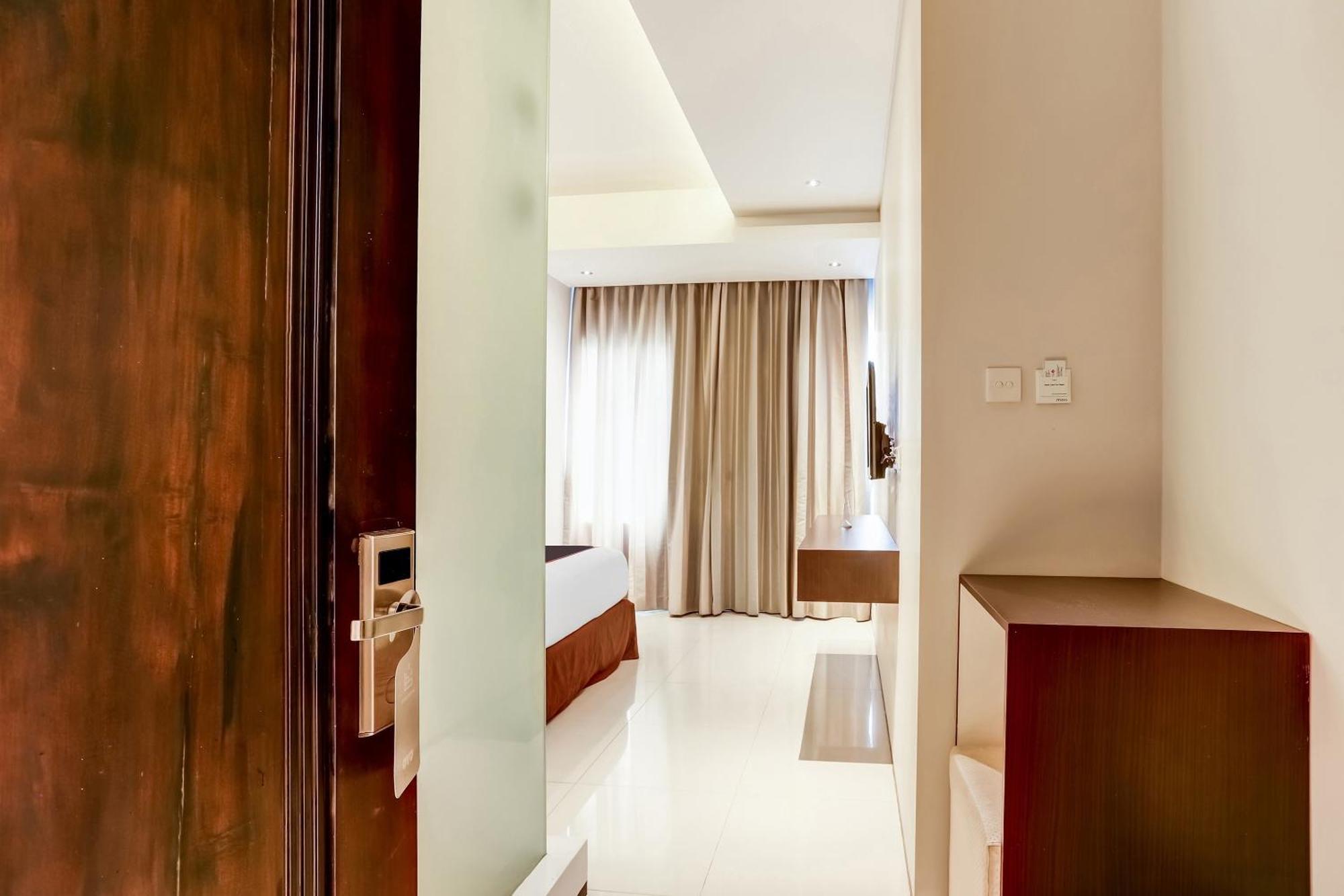 Collection O Legian Near Pantai Kuta Formerly Premium Legian Екстериор снимка